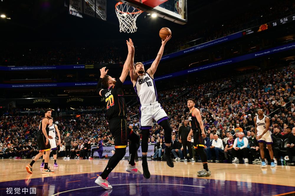 的赛季中 的赛季中