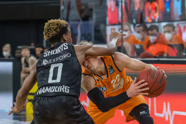 在财政压力 在财政压力