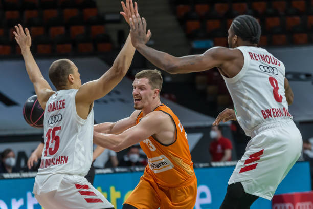 我们更容易 我们更容易